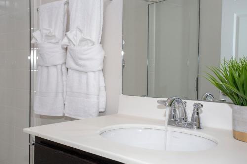 Gorgeous 3 Bd Home W/ Pool And Surf Park @ Solara Resort