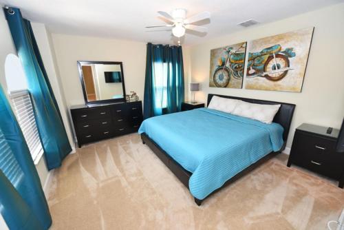 Six-bedroom Orange Villa #394