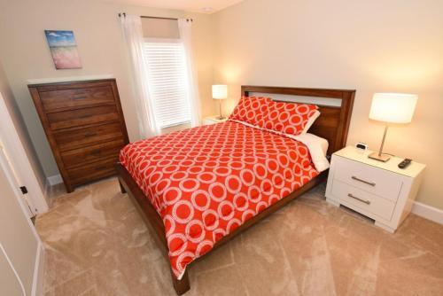 Six-bedroom Orange Villa #394