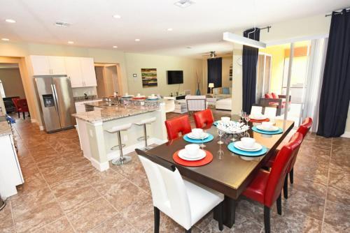 Six-bedroom Orange Villa #394