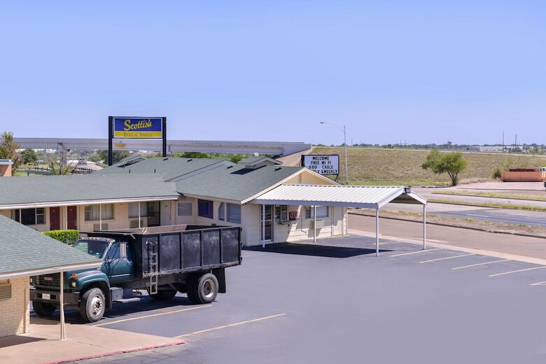 Motel Scottish Inn And Suites