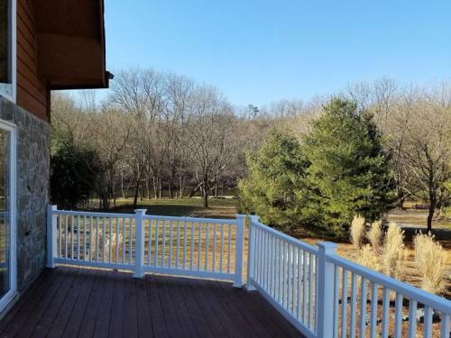 The Shuck - Christophers Riverside Cabin 1
