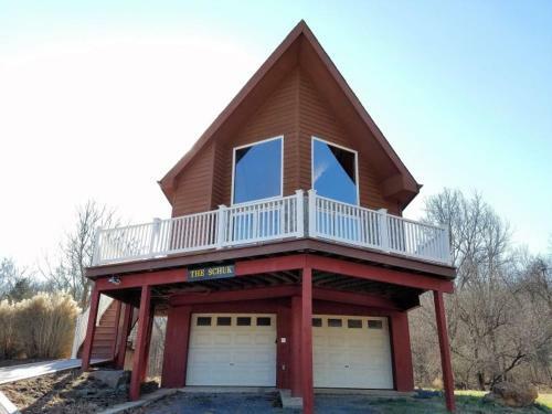 The Shuck - Christophers Riverside Cabin 1