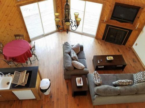 The Shuck - Christophers Riverside Cabin 1