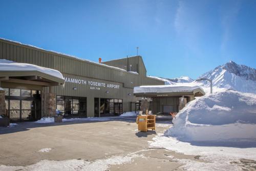 Mammoth View Villas 30