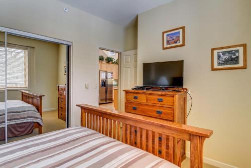 Mammoth Green Condos