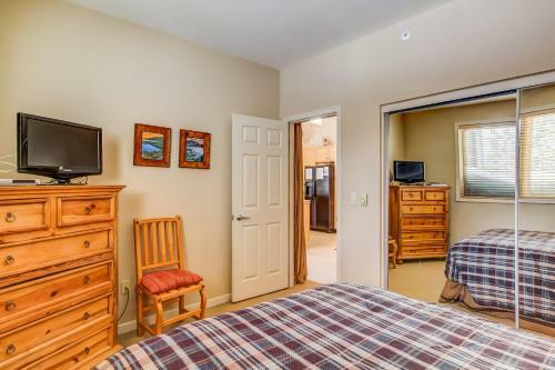 Mammoth Green Condos