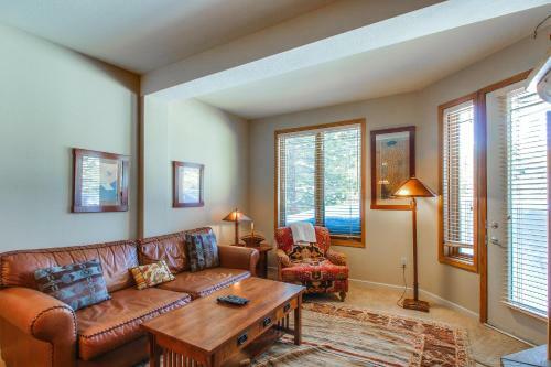 Mammoth Green Condos