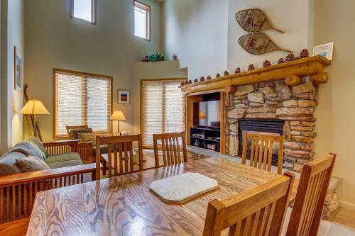 Mammoth Green Condos