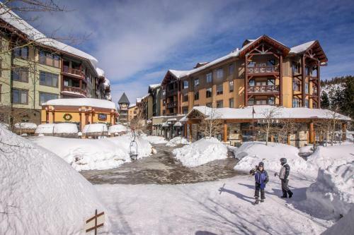 Mammoth Green Condos