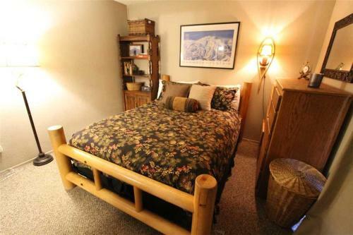 Apartamento Bigwood 80 ( 2-bedroom Condo )