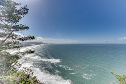Manzanita Oak Shores