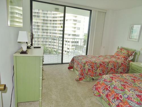 Apartamento Seaview Condo #18240