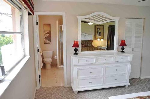 1268 Balboa Court