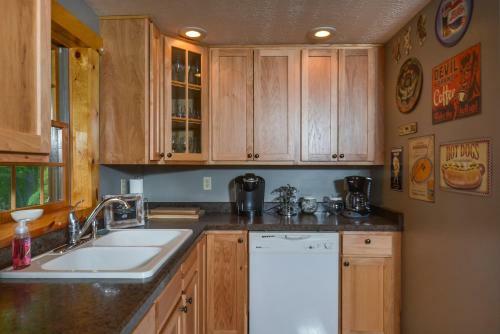 Grey Wolf Three-bedroom Holiday Home