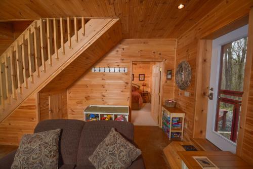 Hideout At Red Pines Three-bedroom Holiday Home