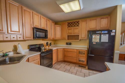 Creeks Edge Three-bedroom Holiday Home