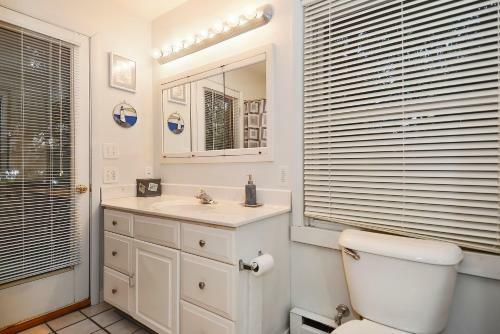 Whispering Oaks Three-bedroom Holiday Home