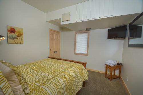 Steden Court Eight-bedroom Holiday Home