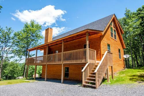 Mountain Dreams Five-bedroom Holiday Home