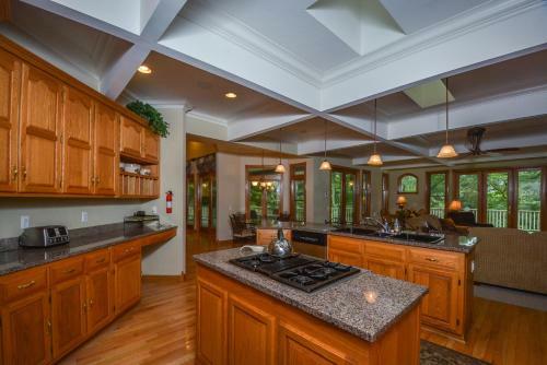 The West Wing Five-bedroom Holiday Home