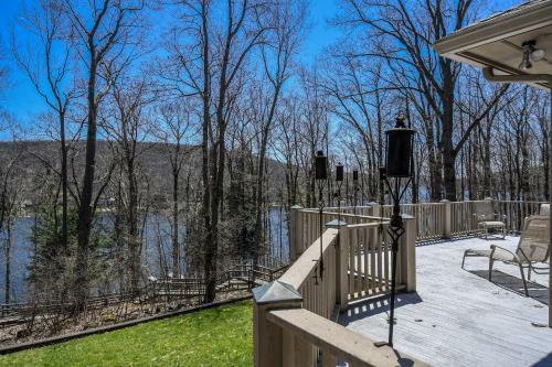 The West Wing Five-bedroom Holiday Home