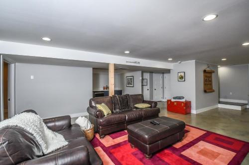 Little Bear Four-bedroom Holiday Home