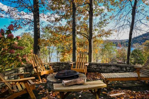 Infinite View Five-bedroom Holiday Home