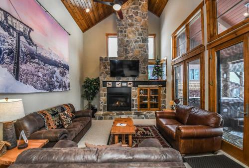 Big Sky Four-bedroom Holiday Home