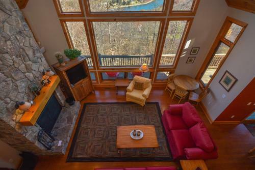 Irvana Six-bedroom Holiday Home