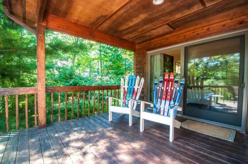 All Decked Out Four-bedroom Holiday Home