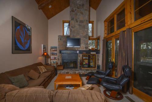 Ski Chalet Four-bedroom Holiday Home