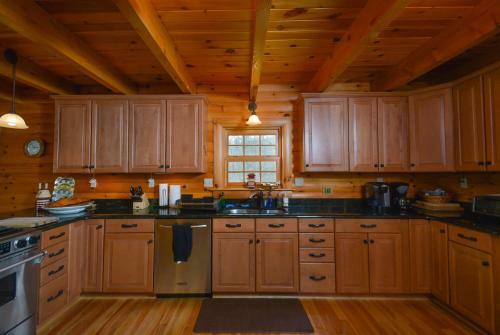 Altitude Adjustment Five-bedroom Holiday Home