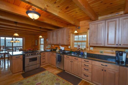 Altitude Adjustment Five-bedroom Holiday Home