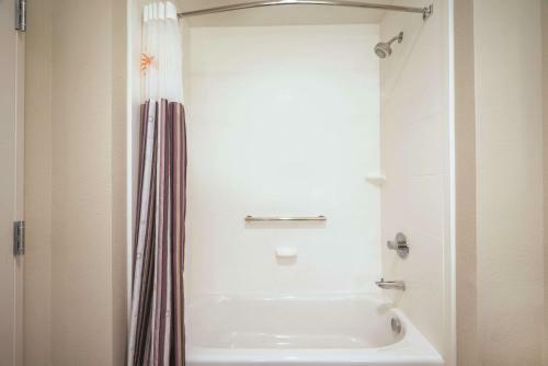 Hotel La Quinta By Wyndham Memphis Downtown