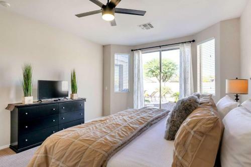 E Mesa House Sterling Dr