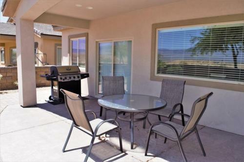 3 Bedroom Home In Mesquite #214