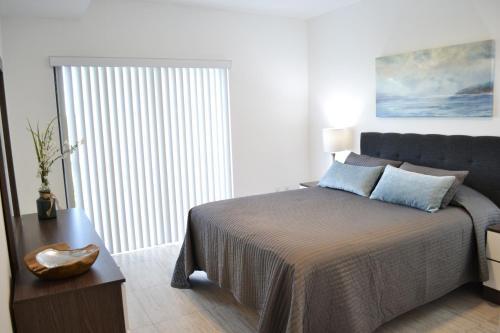 Apartamento Alhambra View | 2 Bedroom | 4th Flr 02