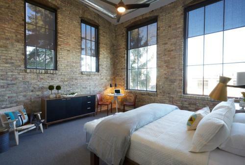 Hotel Kinn Guesthouse