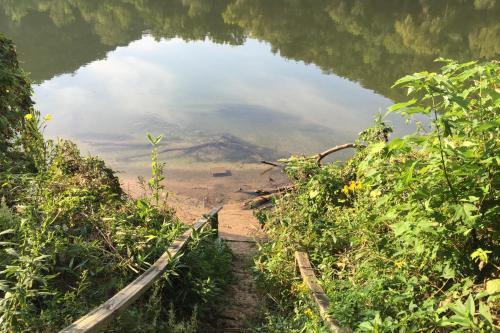 Cool Water Retreat On The White River