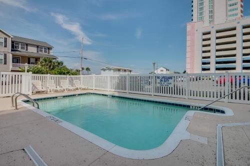 Apartamento Pier Watch II 103 2nd Row Condo