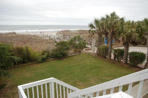Apartamento 1043-3 Parham, Upstairs Apts