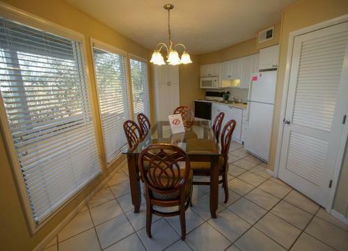 Multi Resorts At Country Club Villas