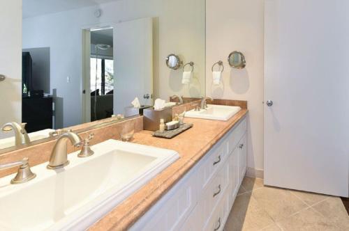 Apartamento 824 Oak Creek At Silverado Three Bedroom Condo