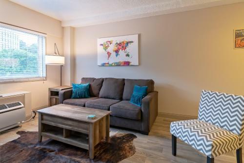 Apartamento 1 Bedroom Downtown Condo