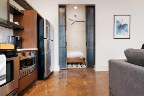 Private Apartment In Historic Federal Reserve