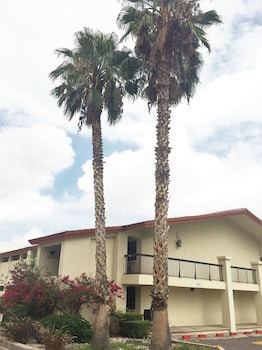 Quinta Dorada Hotel And Suites