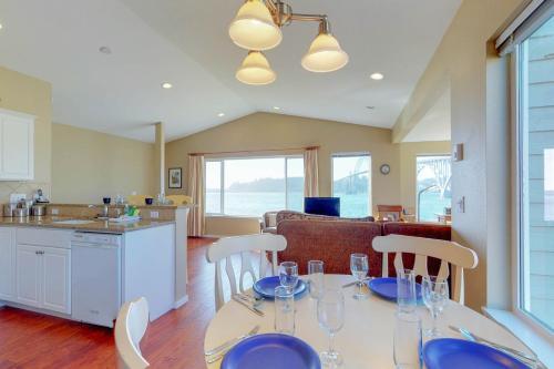 The Cozy Crab