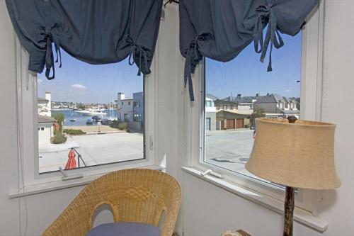 1101 W Bay Ave (68215)