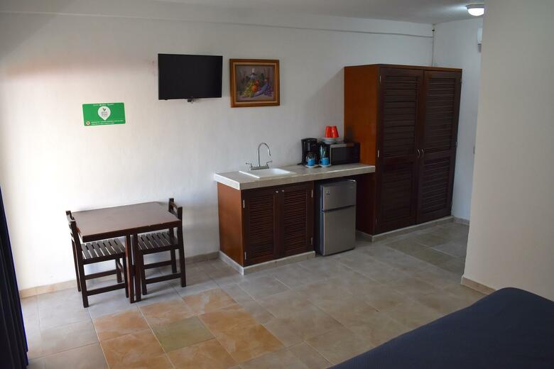 Hotel Plaza Almendros